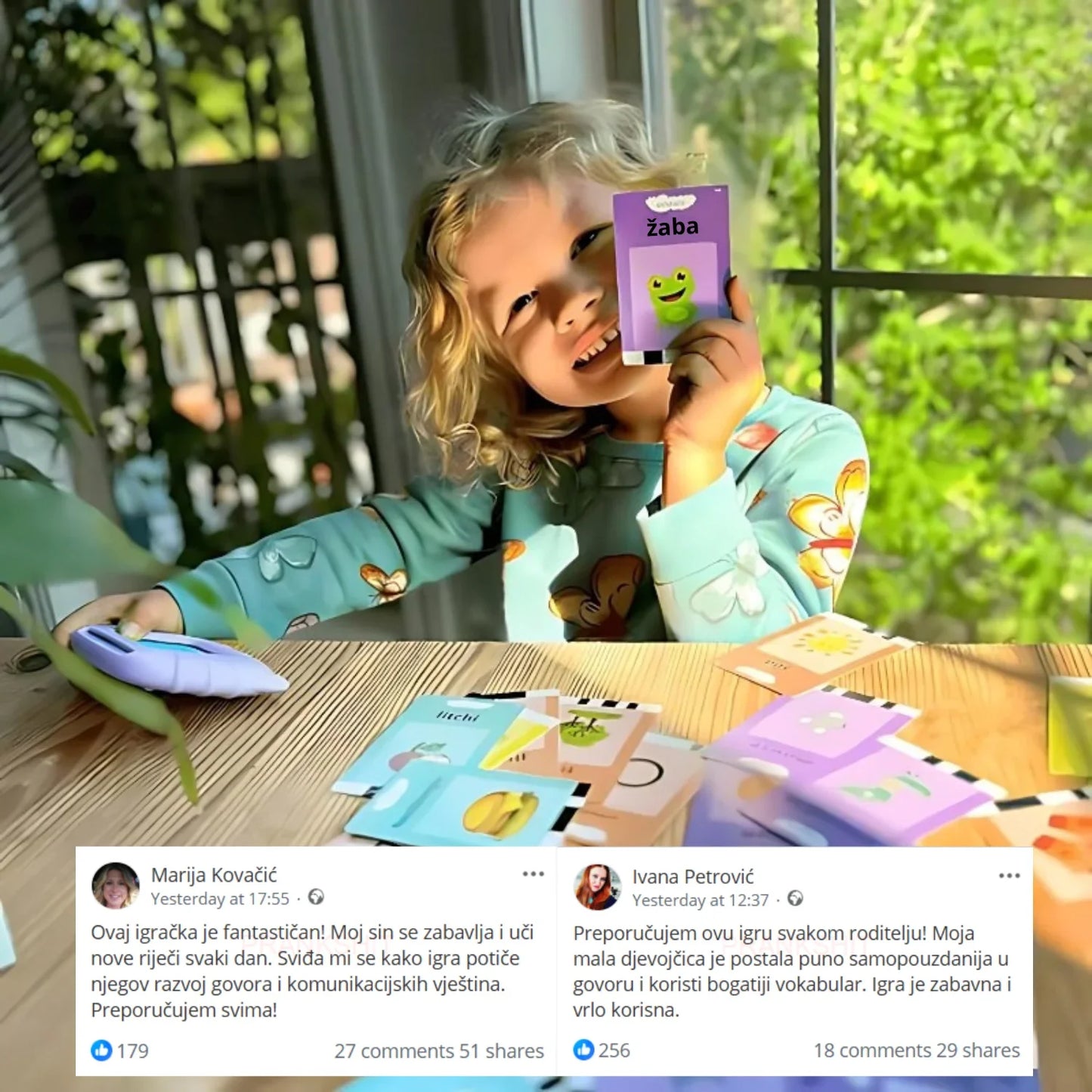 Nasmijana djevojčica drži KinderSpeech karticu s riječju "žaba" uz recenzije roditelja o poboljšanju komunikacijskih vještina i bogaćenju vokabulara kod djece.